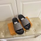 Louis Vuitton Men's Slippers 333