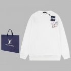 Louis Vuitton Men's Long Sleeve T-shirts 704