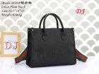 Gucci Normal Quality Handbags 183
