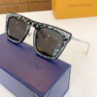 Louis Vuitton High Quality Sunglasses 923