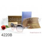 Gucci Normal Quality Sunglasses 589