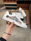 Gucci Men's Shoes 955