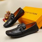 Louis Vuitton Men's shoes 719