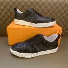 Louis Vuitton Men's shoes 330