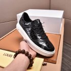 Louis Vuitton Men's shoes 2674