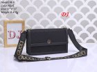 Gucci Normal Quality Handbags 438