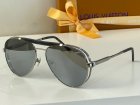 Louis Vuitton High Quality Sunglasses 5001