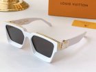 Louis Vuitton High Quality Sunglasses 324