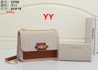 MICHAEL KORS Normal Quality Handbags 170