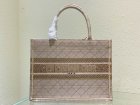 DIOR Original Quality Handbags 322