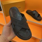Louis Vuitton Men's Slippers 35
