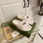 Gucci Women's Slippers 543