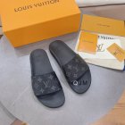 Louis Vuitton Men's Slippers 565
