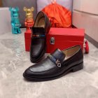 Louis Vuitton Men's shoes 3479