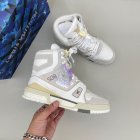 Louis Vuitton Men's shoes 975