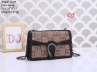Gucci Normal Quality Handbags 827