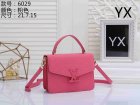 Louis Vuitton Normal Quality Handbags 885