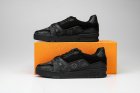 Louis Vuitton Men's shoes 800