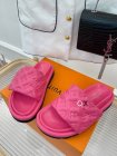 Louis Vuitton Men's Slippers 368