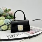 Tory Burch High Quality Handbags 549