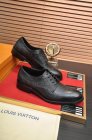 Louis Vuitton Men's shoes 1680