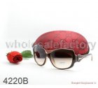 Gucci Normal Quality Sunglasses 796