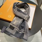 Louis Vuitton Scarves 18