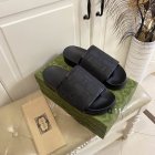 Gucci Men's Slippers 235
