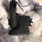 UGG Women's Shoes 304