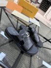 Louis Vuitton Men's Slippers 116