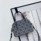 Tory Burch High Quality Handbags 557