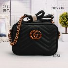 Gucci Normal Quality Handbags 207