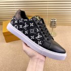 Louis Vuitton Men's shoes 258