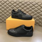 Louis Vuitton Men's shoes 128