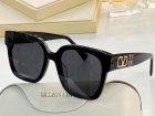 Valentino High Quality Sunglasses 816