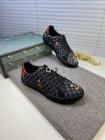 Gucci Men's Shoes 907