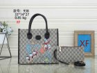 Gucci Normal Quality Handbags 779