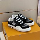 Louis Vuitton Men's shoes 2626