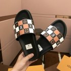 Louis Vuitton Men's Slippers 521