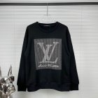 Louis Vuitton Men's Long Sleeve T-shirts 666