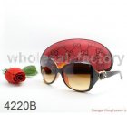 Gucci Normal Quality Sunglasses 703
