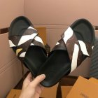 Louis Vuitton Men's Slippers 454