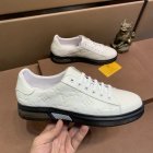 Louis Vuitton Men's shoes 33