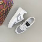 Louis Vuitton Men's shoes 600