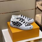 Louis Vuitton Men's shoes 2732