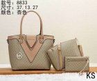 MICHAEL KORS Normal Quality Handbags 44