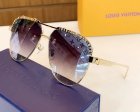 Louis Vuitton High Quality Sunglasses 910