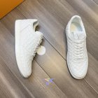 Louis Vuitton Men's shoes 2852