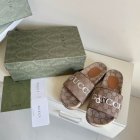 Gucci Men's Slippers 529
