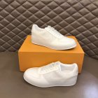 Louis Vuitton Men's shoes 461